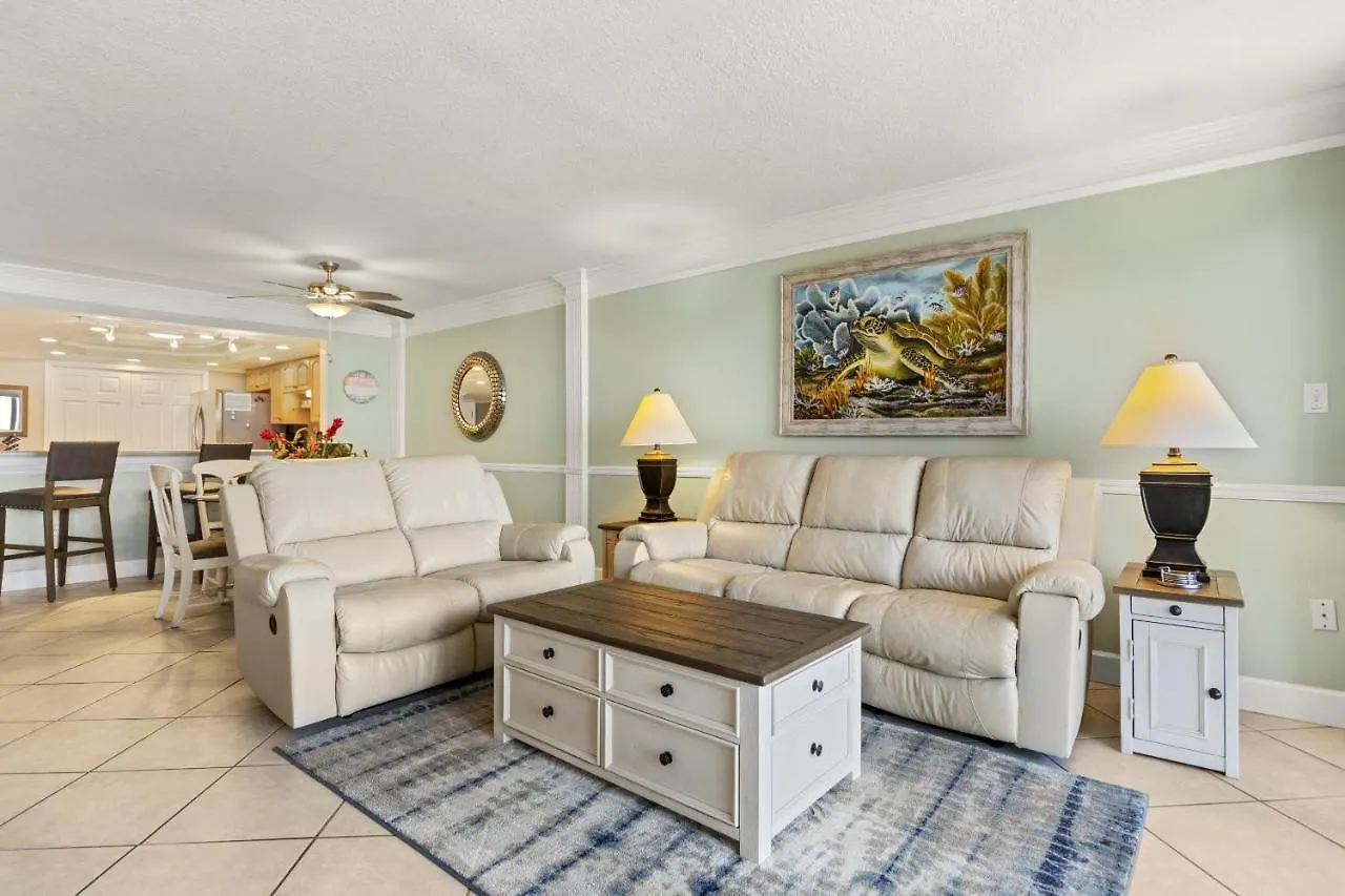 3103 - Shoreline Towers Condo Free Beach Setup Destin Holiday home