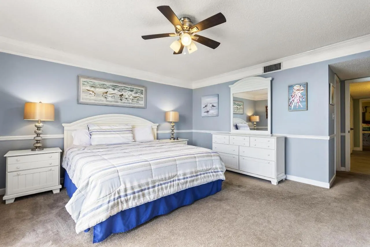3103 - Shoreline Towers Condo Free Beach Setup Destin