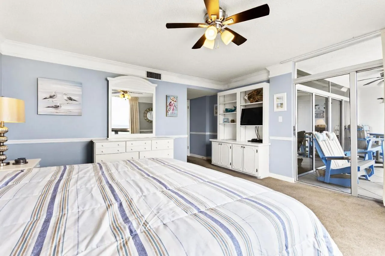 3103 - Shoreline Towers Condo Free Beach Setup Destin United States