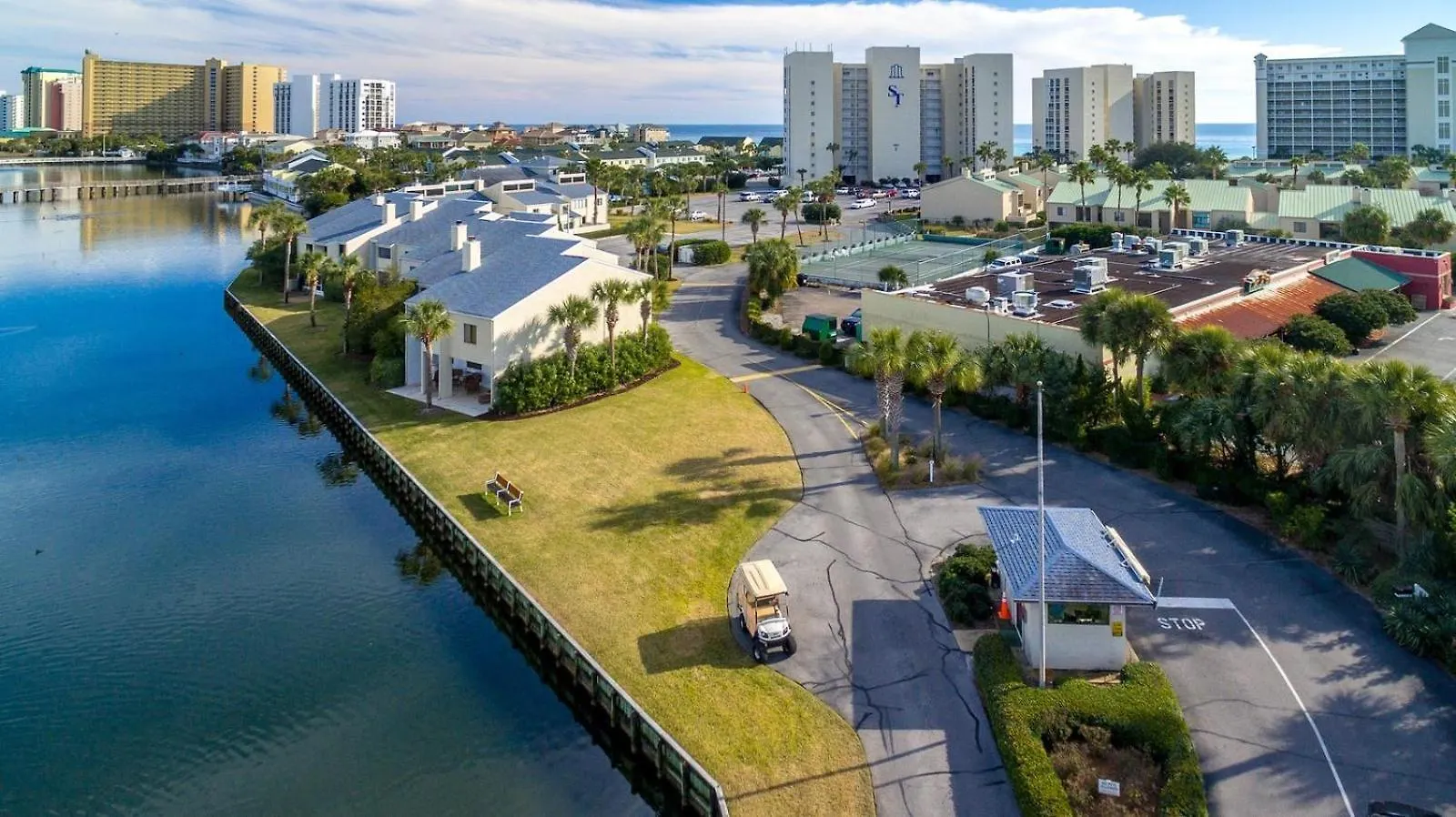 3103 - Shoreline Towers Condo Free Beach Setup Destin United States